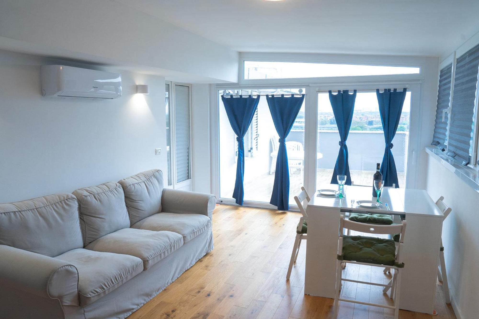 Attico Incantevole Lungotevere Apartment